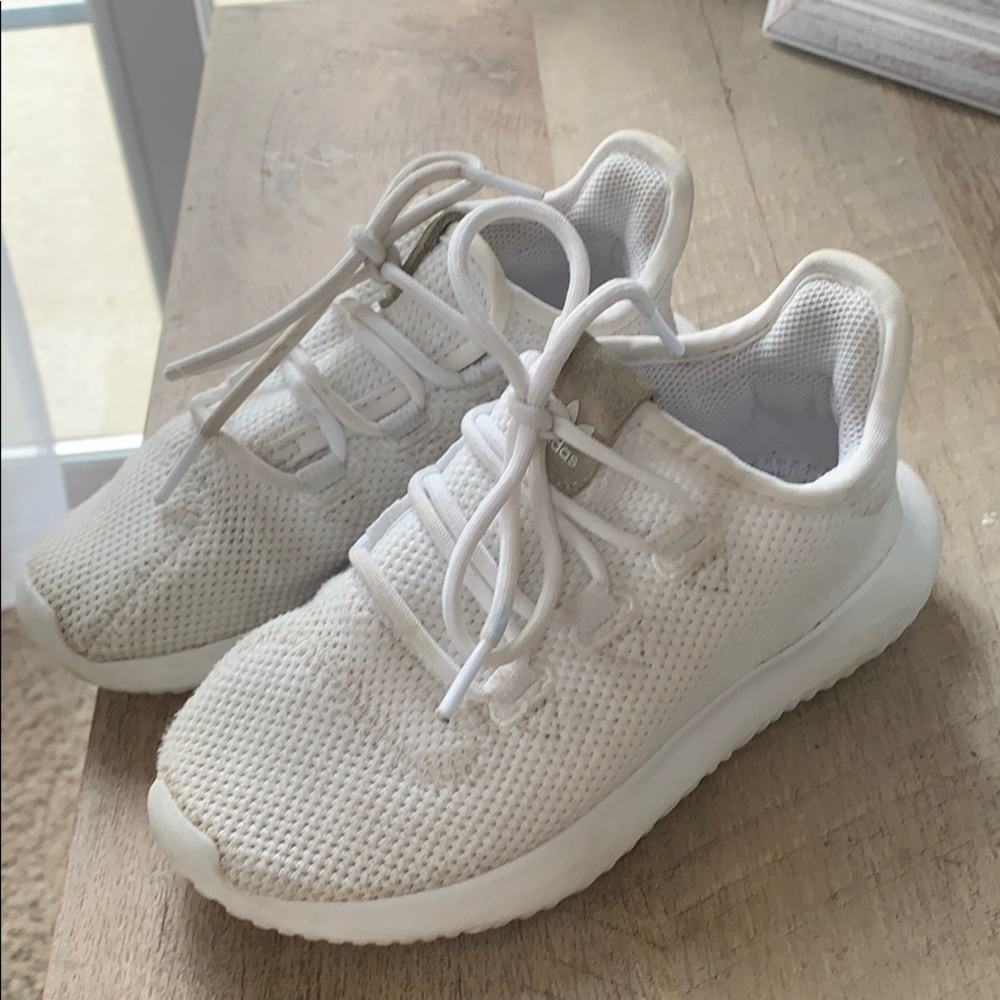 Kids adidas tennis shoes